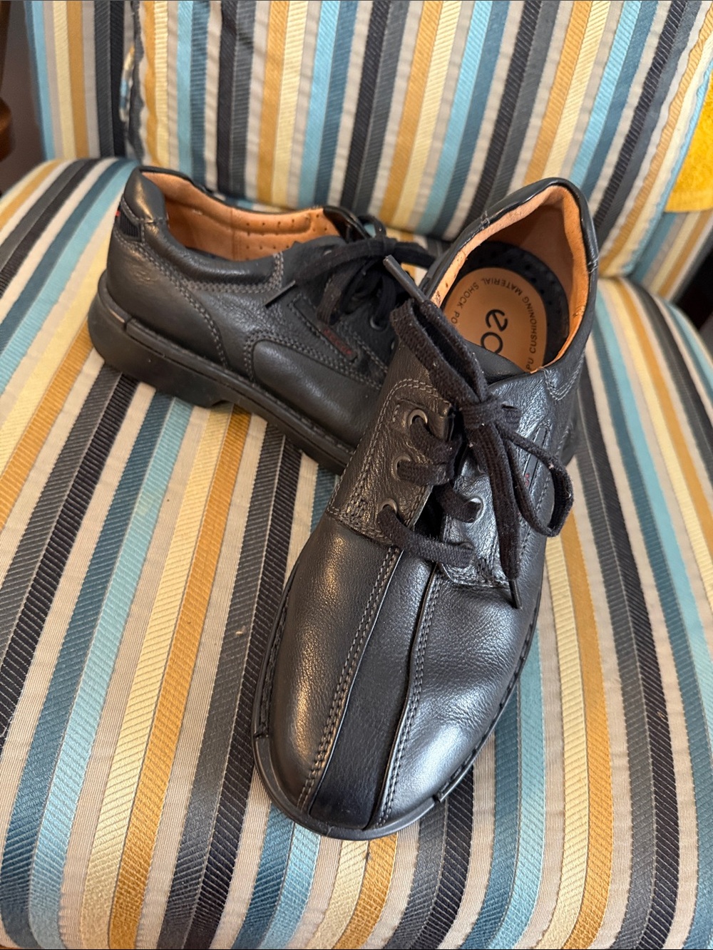 Ecco Men’s Black Leather Lace-Up Oxfords
